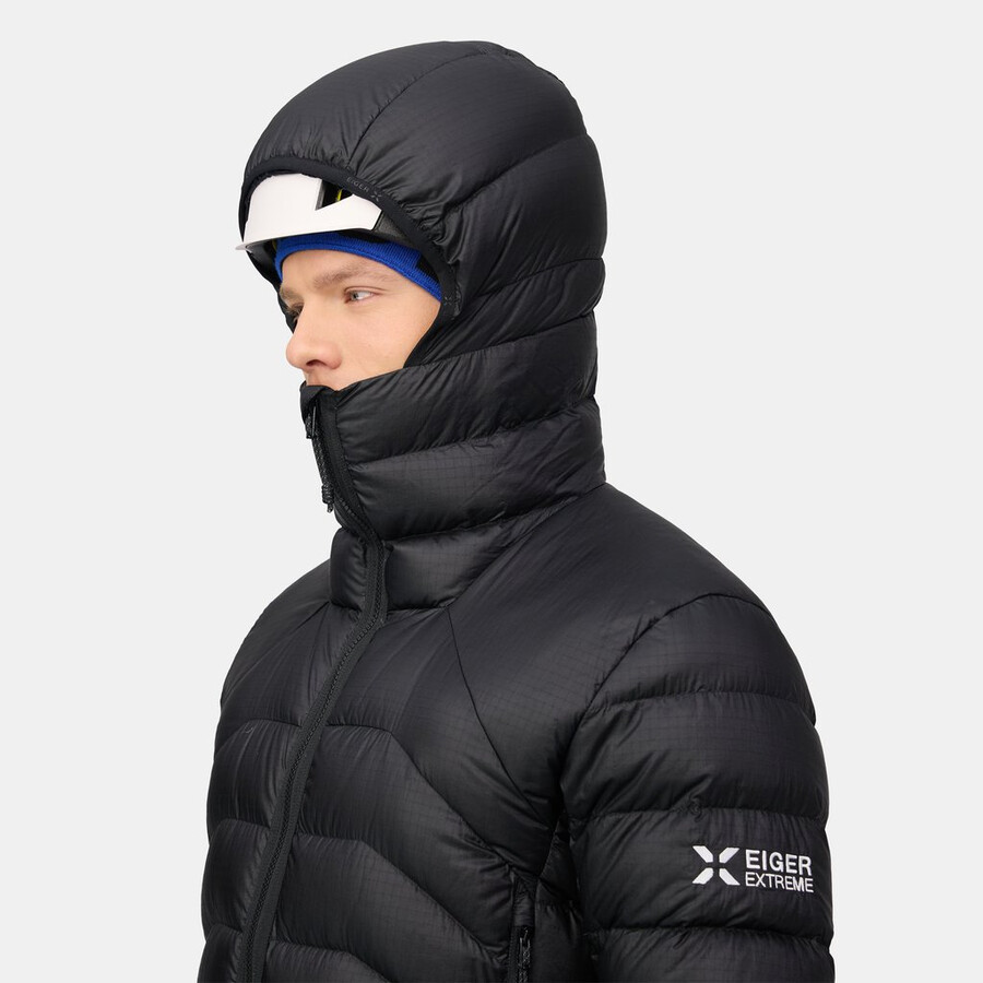 eiger nordwand light down in kapuzenjacke herren schwarz