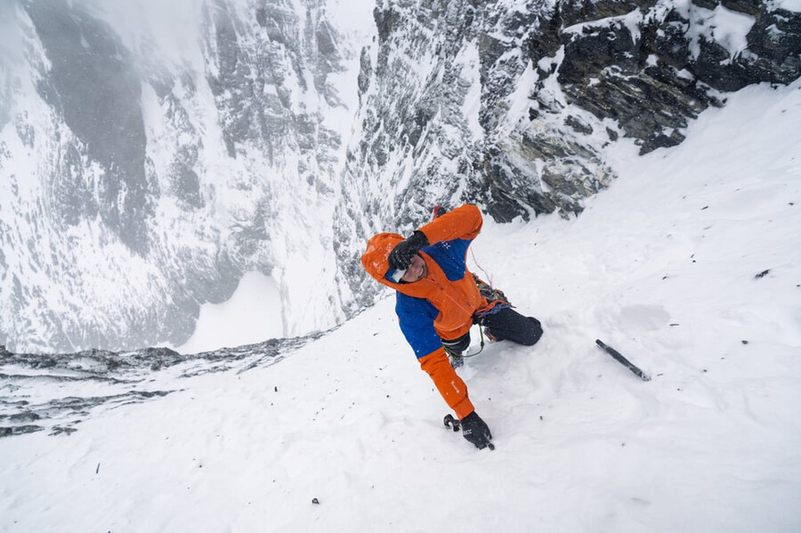eiger nordwand pro hs kapuzenjacke damen schwarz