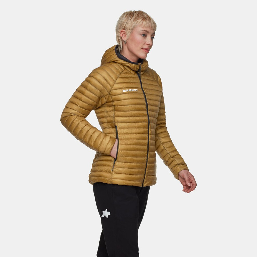assos x mammut aenergy in kapuzenjacke damen naturbraun-beige