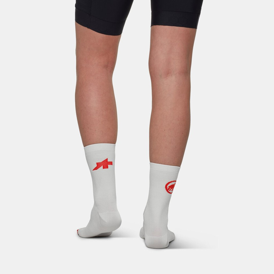 assos x mammut gravel socks sommer weiß-rot