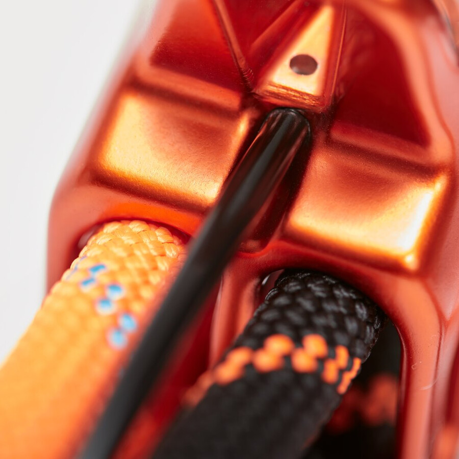 wall alpine belay orange