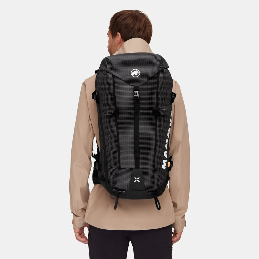 trion 38 schwarz